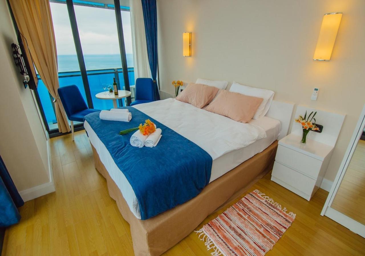 Aparthotel Orbi City Batumi Exterior photo