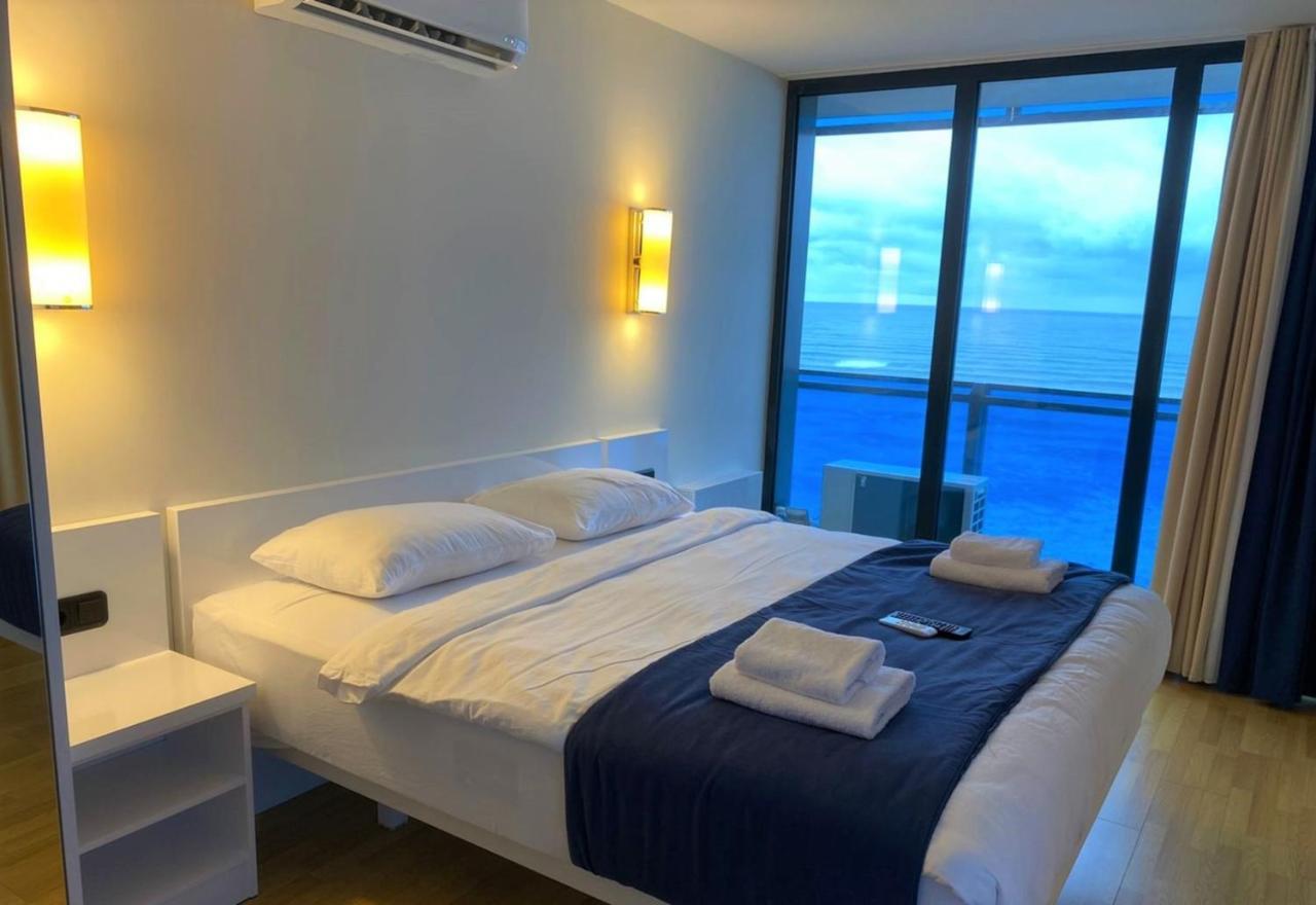 Aparthotel Orbi City Batumi Exterior photo