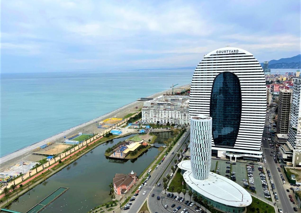 Aparthotel Orbi City Batumi Exterior photo