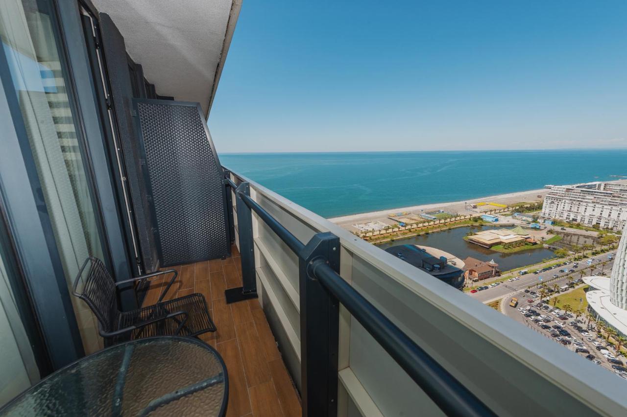 Aparthotel Orbi City Batumi Exterior photo