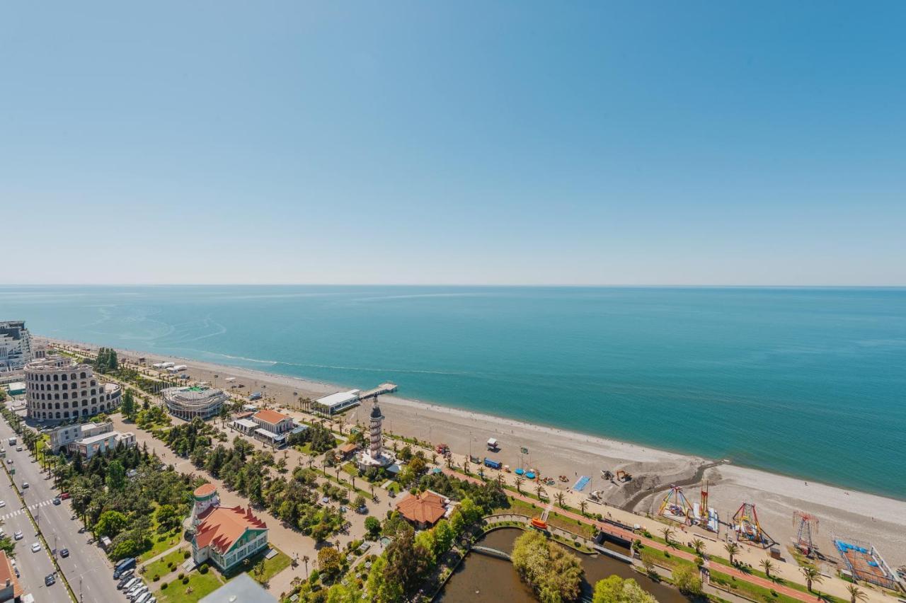 Aparthotel Orbi City Batumi Exterior photo