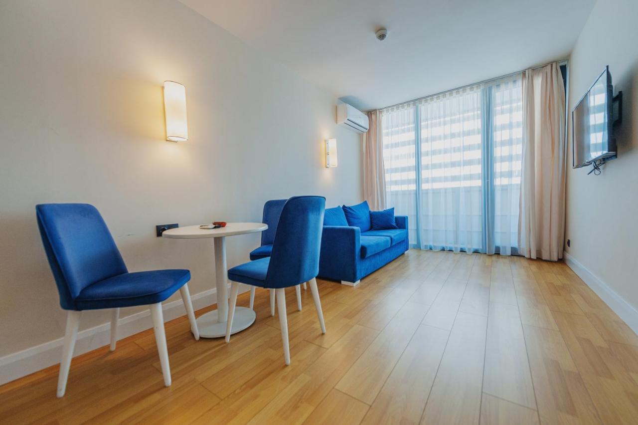 Aparthotel Orbi City Batumi Exterior photo