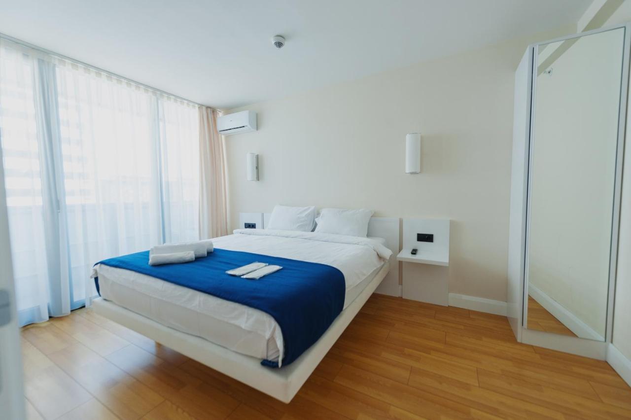 Aparthotel Orbi City Batumi Exterior photo
