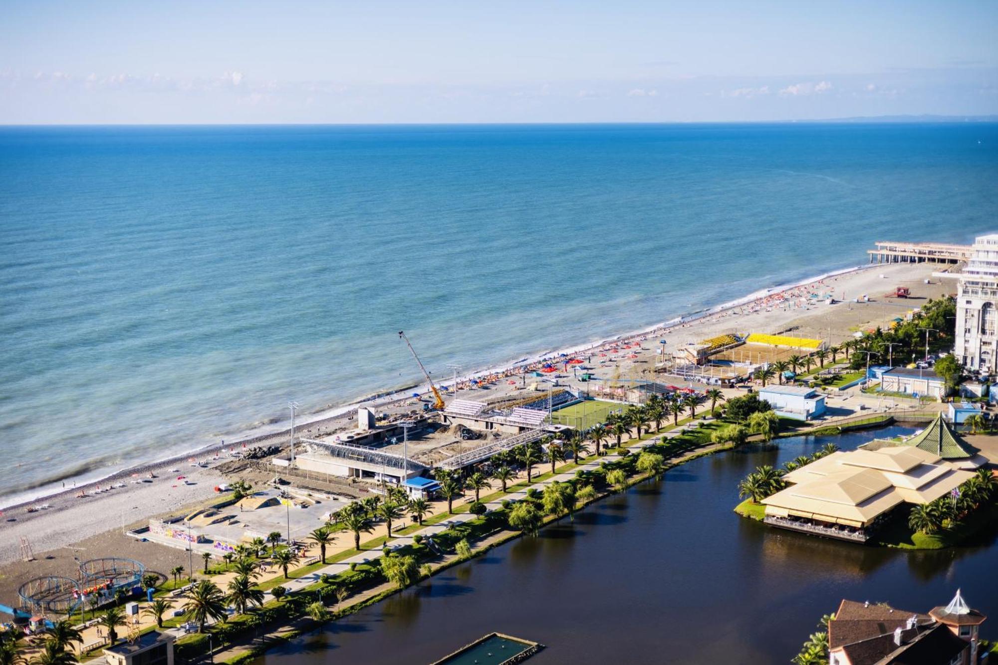 Aparthotel Orbi City Batumi Exterior photo