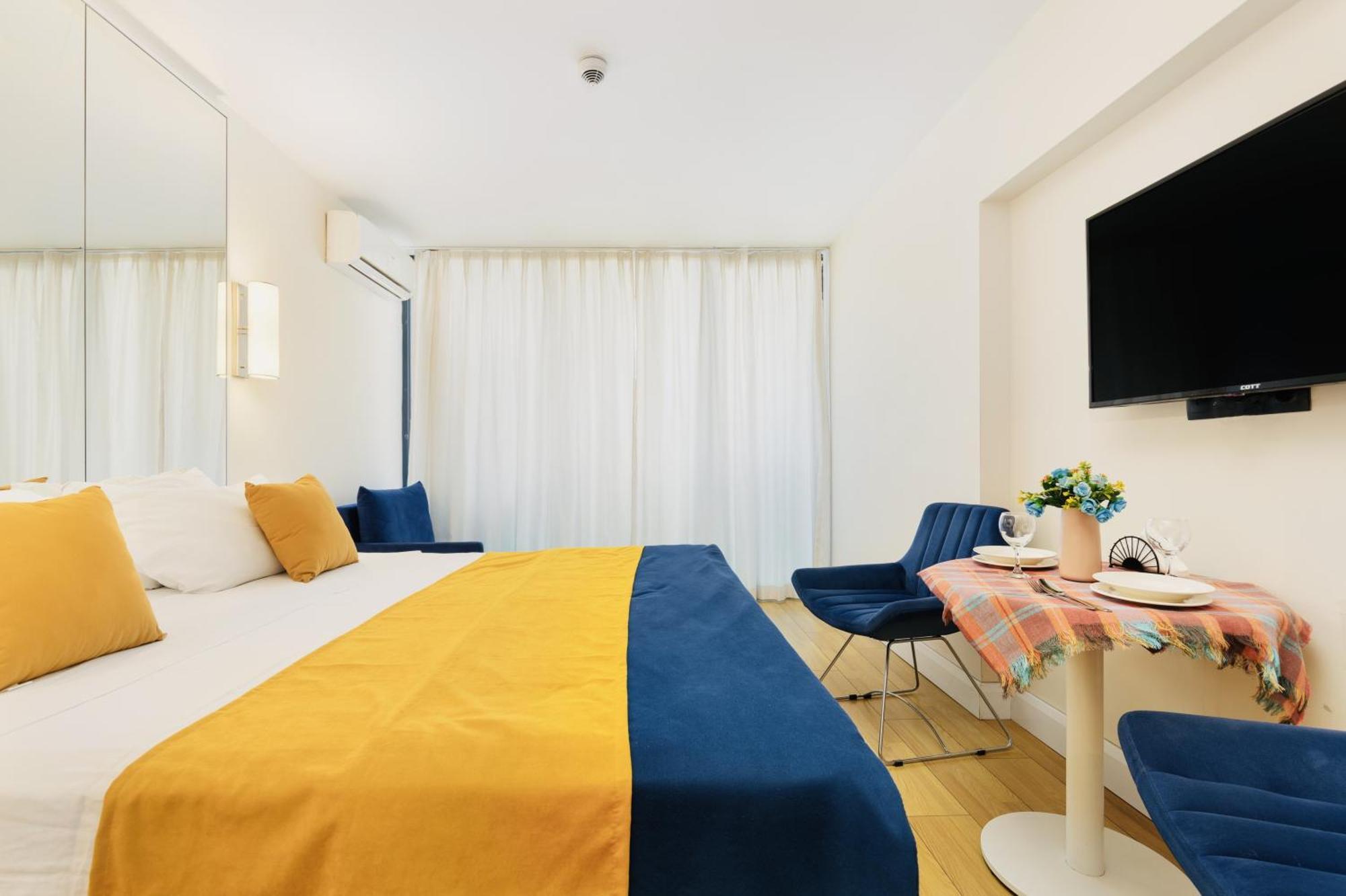 Aparthotel Orbi City Batumi Exterior photo