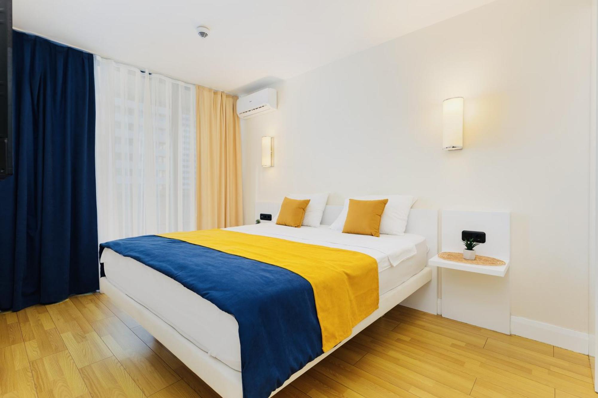 Aparthotel Orbi City Batumi Exterior photo