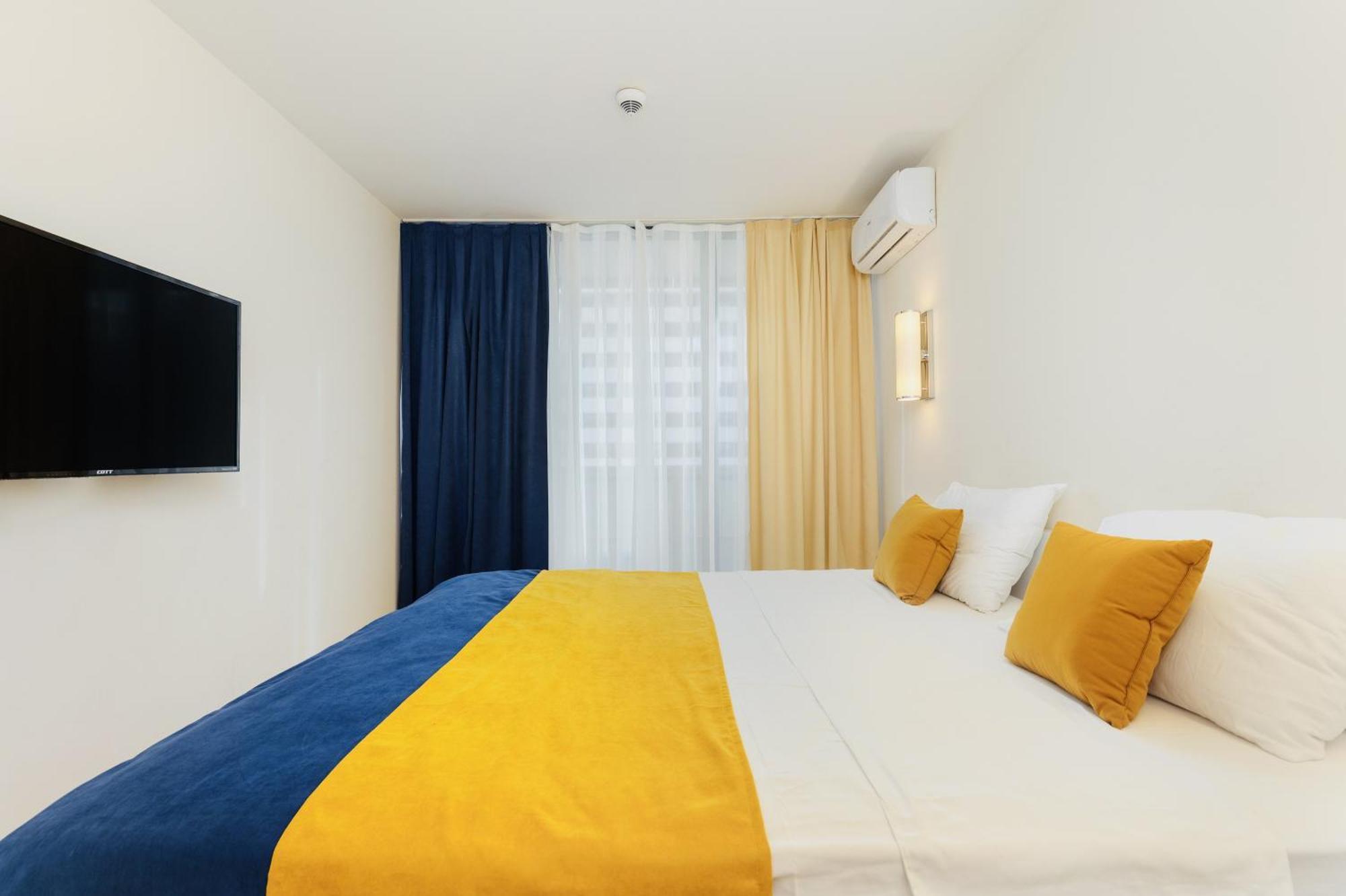 Aparthotel Orbi City Batumi Exterior photo
